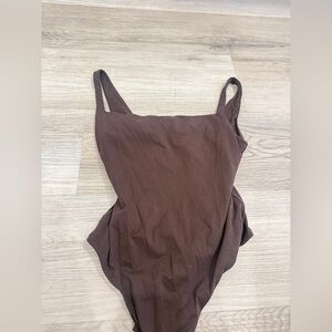 Skims Fits Everybody Bodysuit Brown